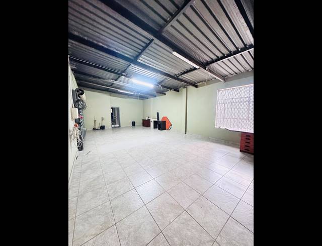 383M² BUSINESS FOR SALE IN WITBANK EXT 8
